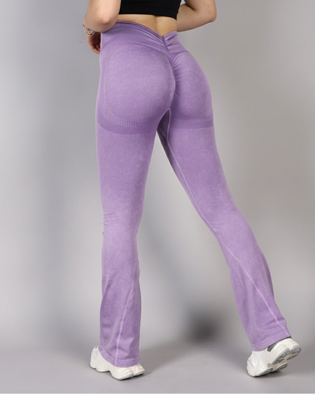 Calza Flare Mujer con Corte en V y Push Up Moldeadora - YJ290